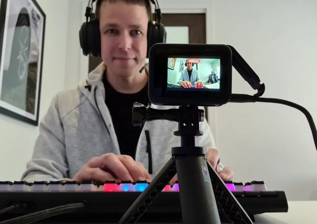 Đăng ký kênh (Subscriptions)