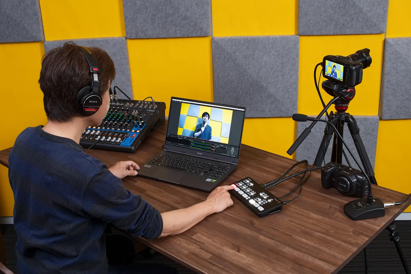 Streamer thu nhập từ đâu? Khám phá các nguồn thu nhập của người phát trực tiếp